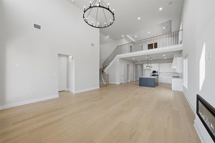 Spacious, unfurnished interior of a new home in Brookhollow West, Prosper (Image 32).