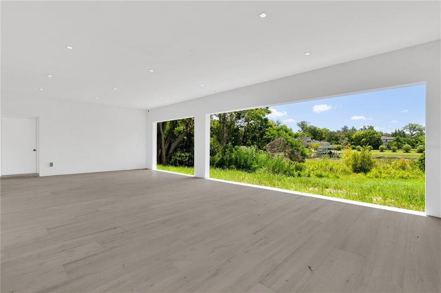 Exterior details and patio area of a home in , Windermere (Image 23).