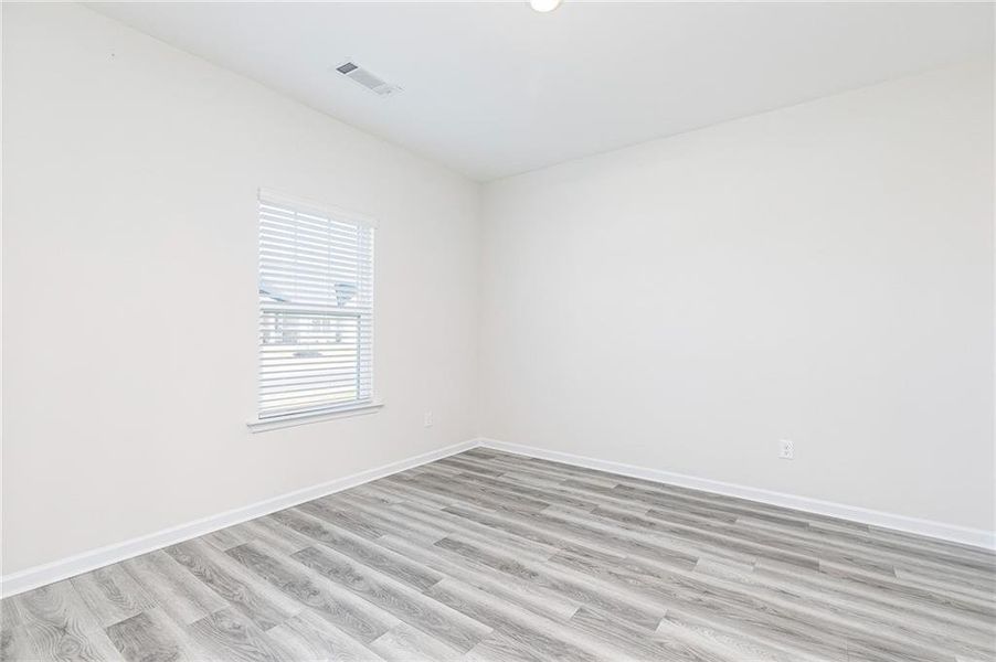 Spacious, unfurnished interior of a new home in Lake Preserve at Jackson Trail, Jefferson (Image 17).