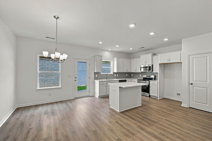 Furnished interior view inside a new home in Ironhorse, Dickson (Image 8).