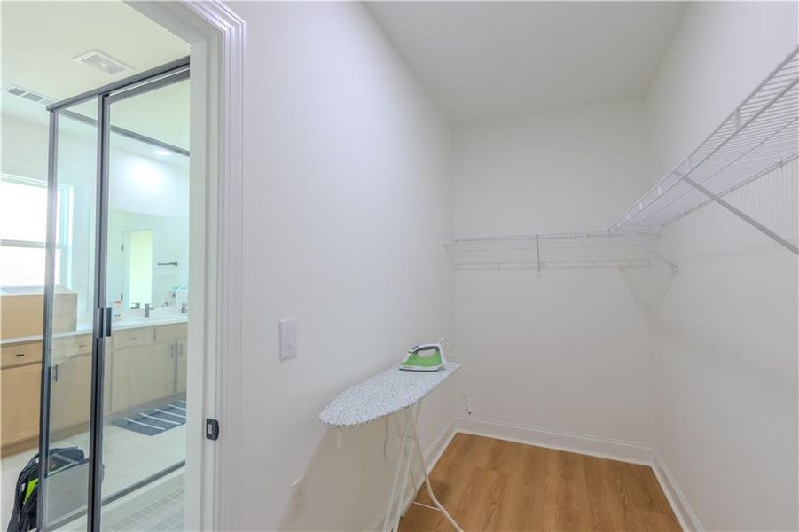 Spacious, unfurnished interior of a new home in , Woodstock (Image 15).