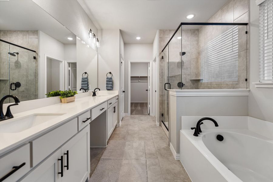 Furnished interior view inside a new home in Morningstar, Aledo (Image 16).