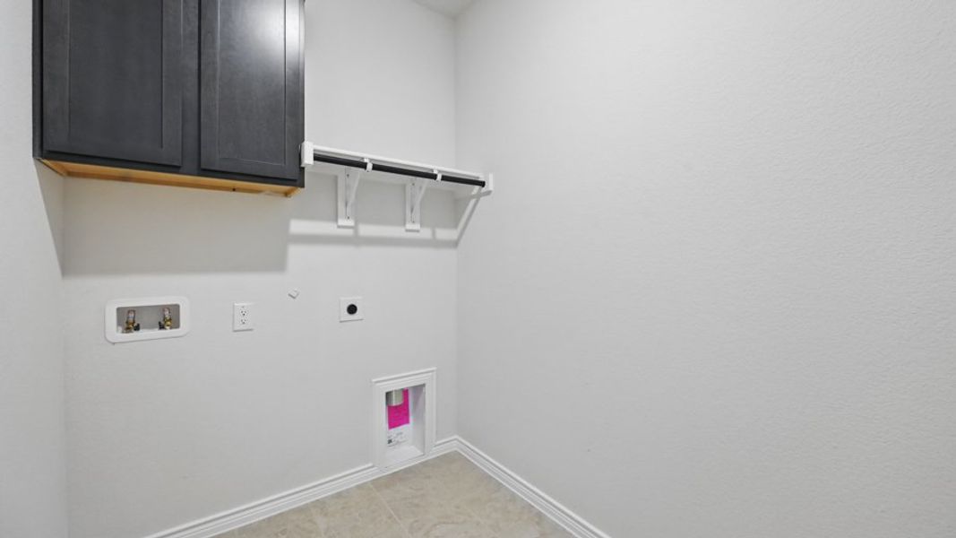 Image 17 representing the Aspen by D.R. Horton in Lakewood Trails, Forney, TX. Image 17 representing the Aspen by D.R. Horton in Lakewood Trails, Forney, TX.