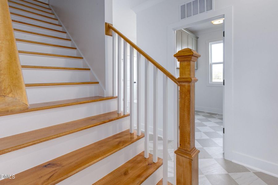 76-web-or-mls-Roombiance76