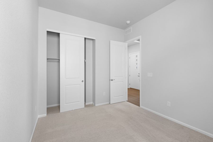 Spacious, unfurnished interior of a new home in The Manors Collection at Golden Overlook, Golden (Image 17).