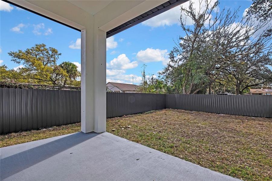 Exterior details and patio area of a home in , Tampa (Image 23).