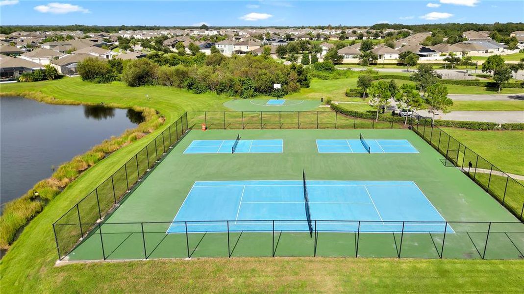 Community amenities in Sereno, Wimauma (Image 35).