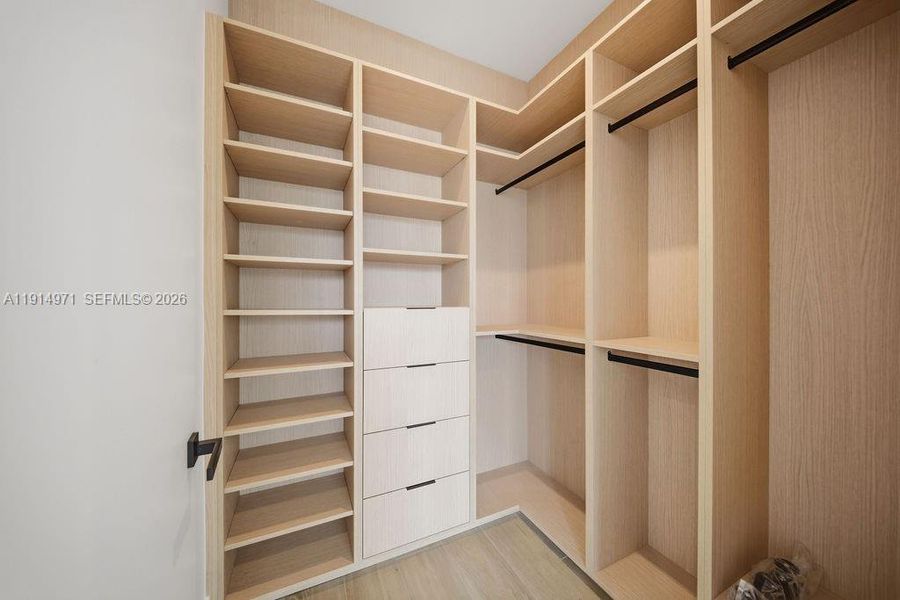 Image 89 of a home in .