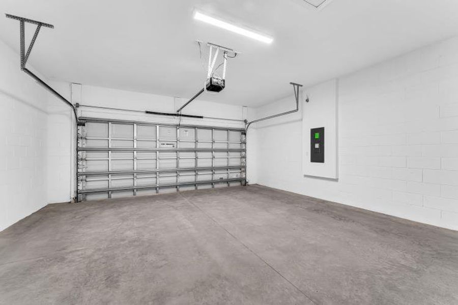 Spacious, unfurnished interior of a new home in , Vero Beach (Image 22). Spacious, unfurnished interior of a new home in , Vero Beach (Image 22).