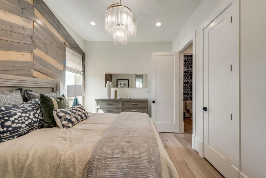 Representative furnished interior of a home built from the Grand Silverleaf by Grand Homes in Grand Oaks, Celina (Image 30).