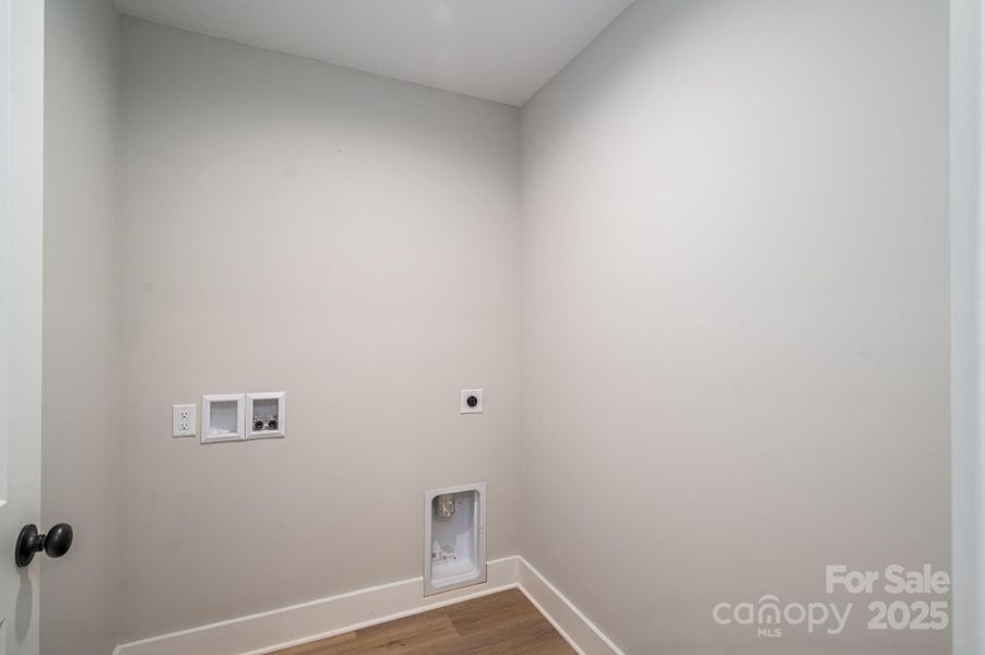 Spacious, unfurnished interior of a new home in , Cherryville (Image 25).