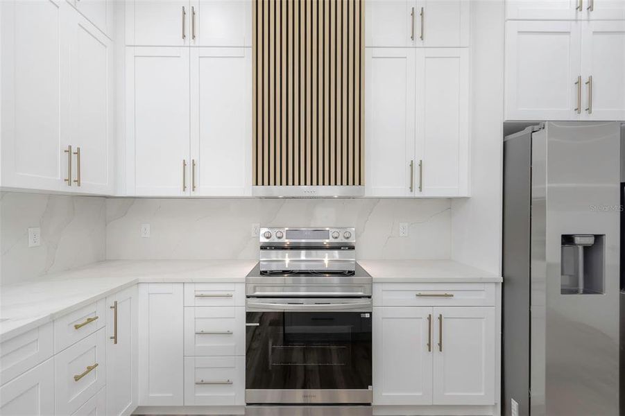 Furnished interior view inside a new home in , Clearwater (Image 10).