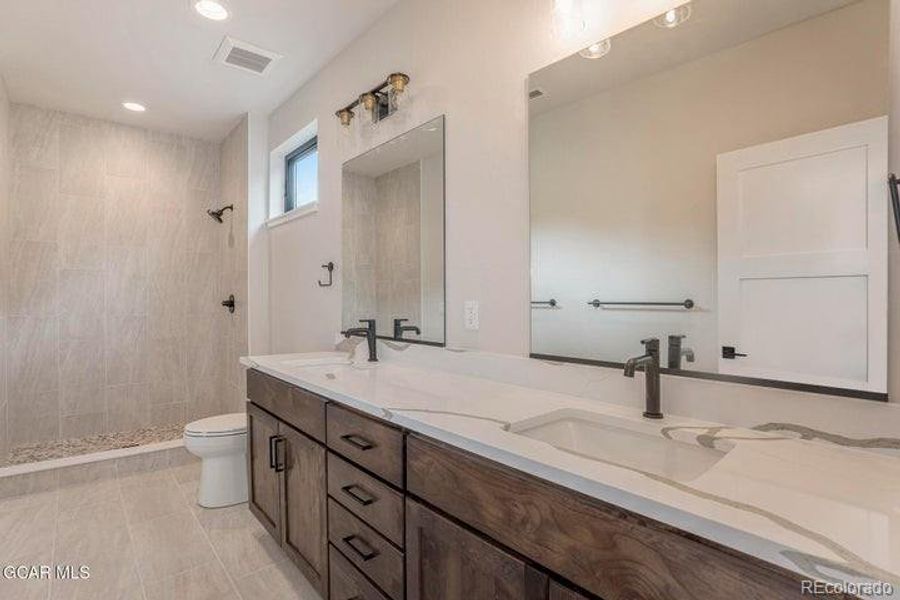 Furnished interior view inside a new home in , Granby (Image 15).