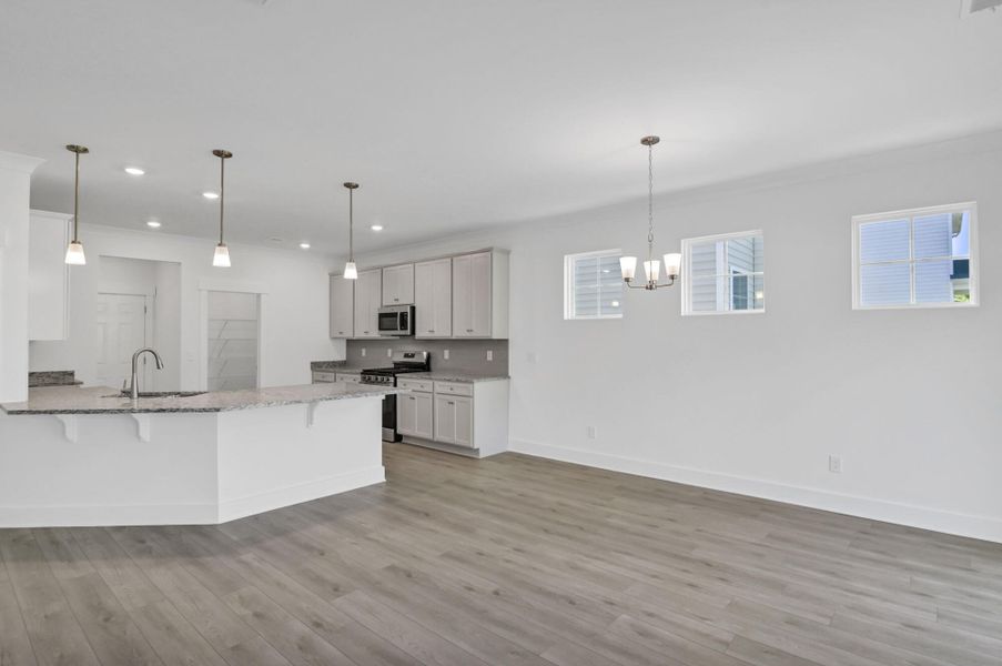 Image 42 of a home in Ashton Lakes.