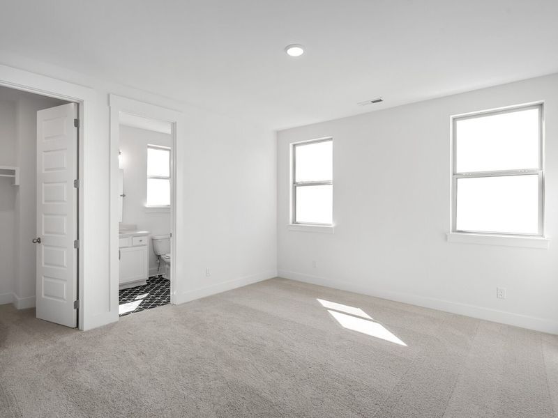 Spacious, unfurnished interior of a new home in Shelton Square, Murfreesboro (Image 61).