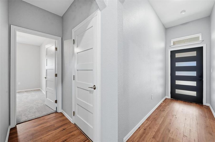 Spacious, unfurnished interior of a new home in , Farmers Branch (Image 22).