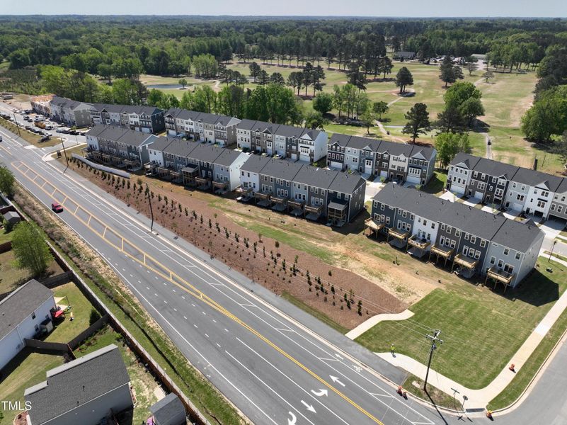 exterior-aerial-136011_dbi-2c9e796c-dji_ exterior-aerial-136011_dbi-2c9e796c-dji_