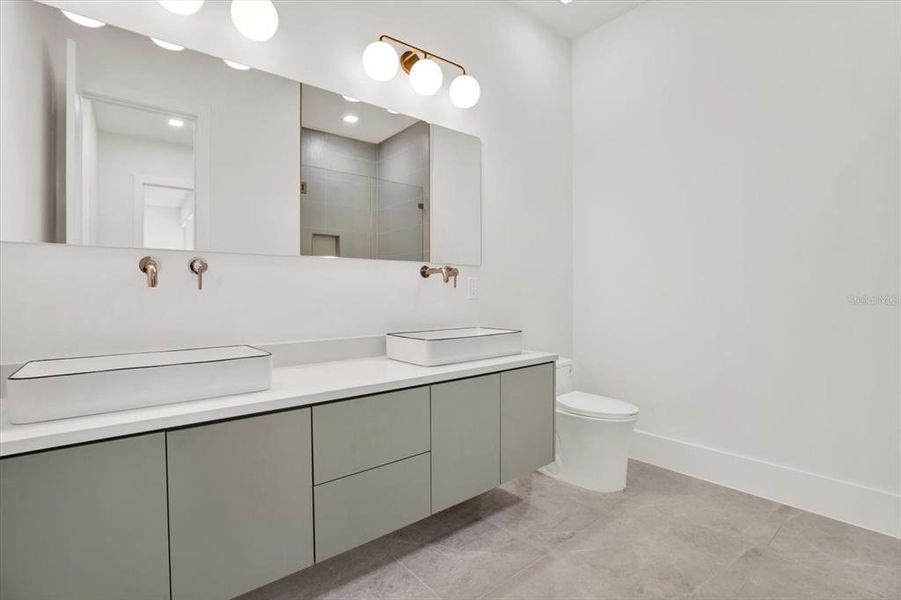 Furnished interior view inside a new home in , Tampa (Image 11).