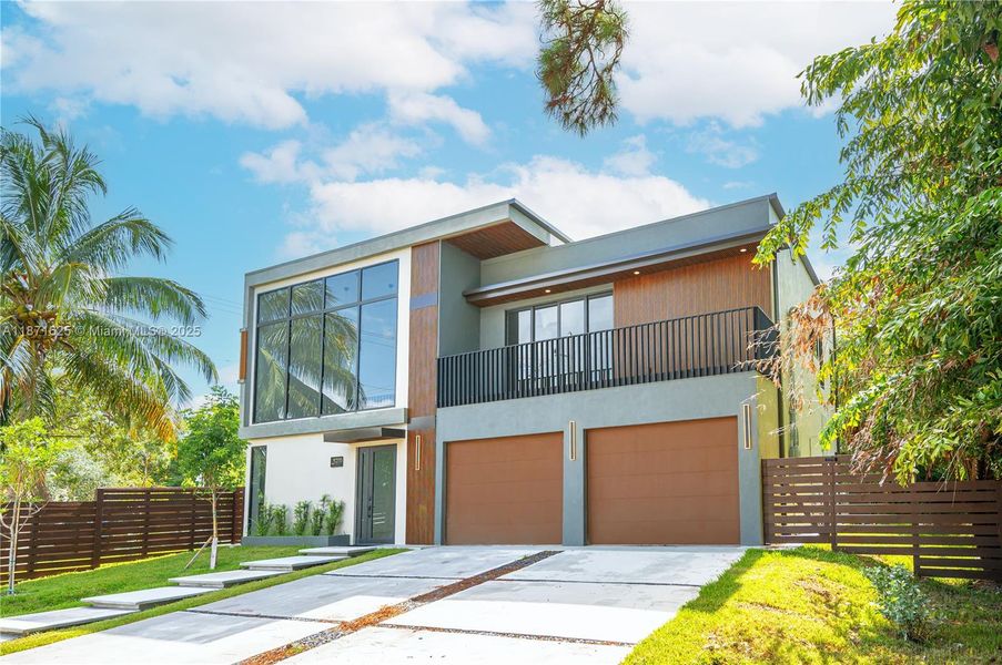 Front exterior of a new home in , Fort Lauderdale, FL, highlighting curb appeal (Image 22).
