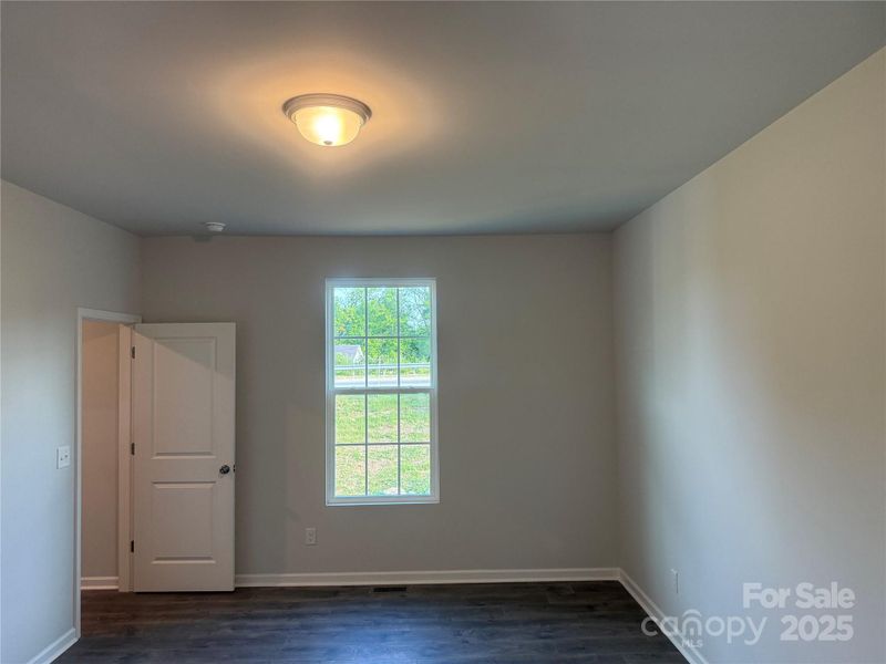 2nd Floor Shower/Bath 2nd Floor Shower/Bath