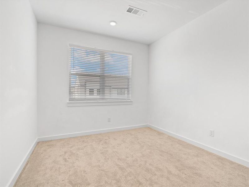 Spacious, unfurnished interior of a new home in , Prosper (Image 19).
