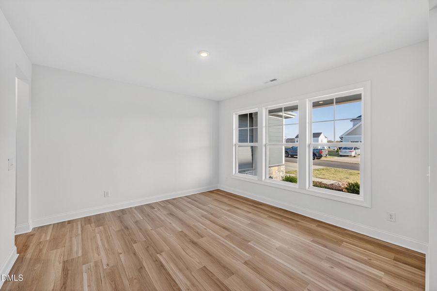 6 -66 tennyson drive, interior