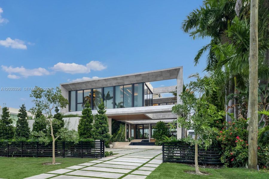 Image 65 of a home in .