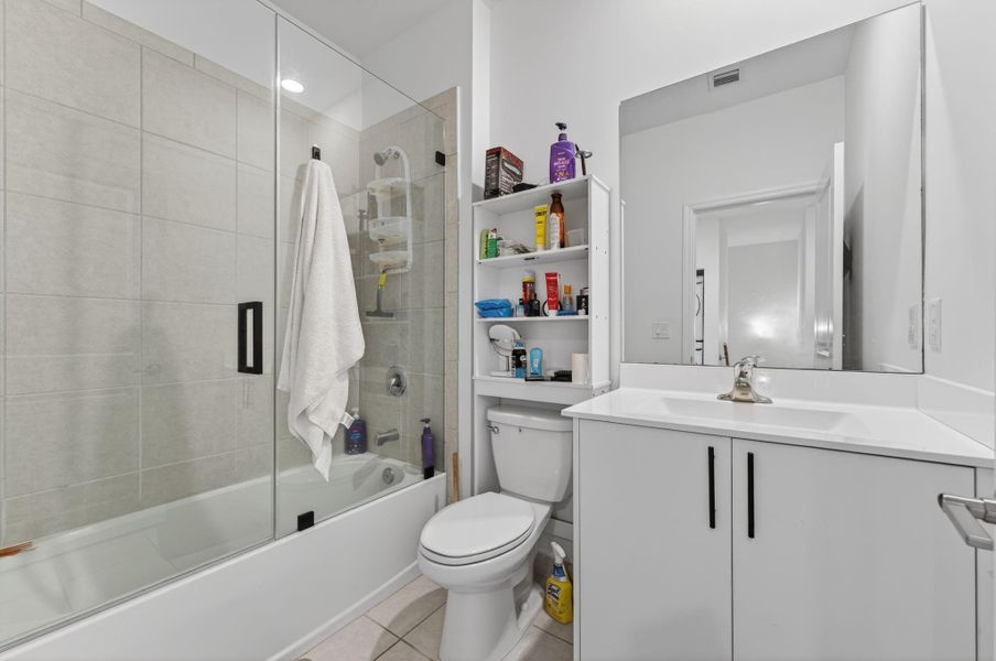 Furnished interior view inside a new home in , Coral Springs (Image 18). Furnished interior view inside a new home in , Coral Springs (Image 18).