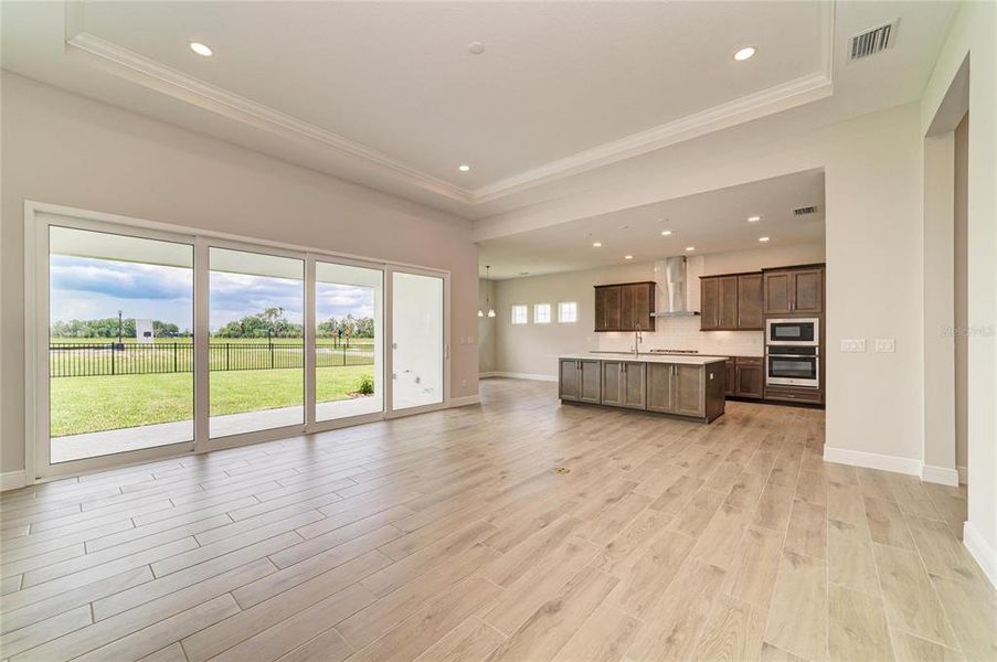 Spacious, unfurnished interior of a new home in North River Ranch, Parrish (Image 30).