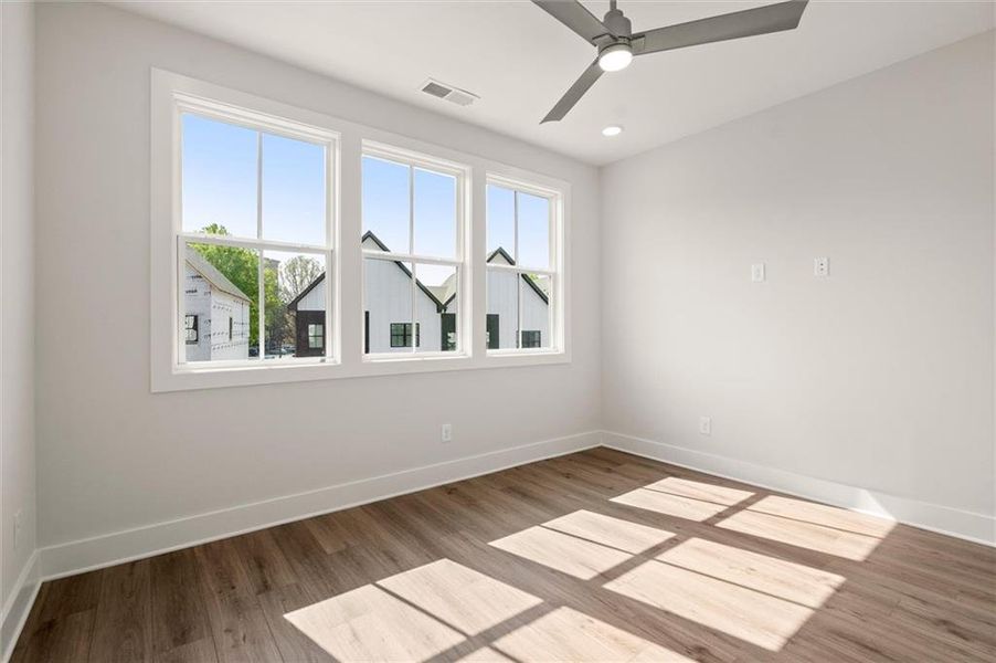 Spacious, unfurnished interior of a new home in , Alpharetta (Image 30).