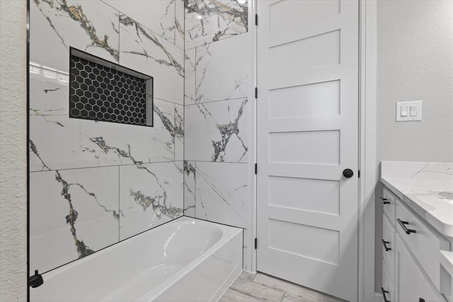 Furnished interior view inside a new home in , Celeste (Image 33).