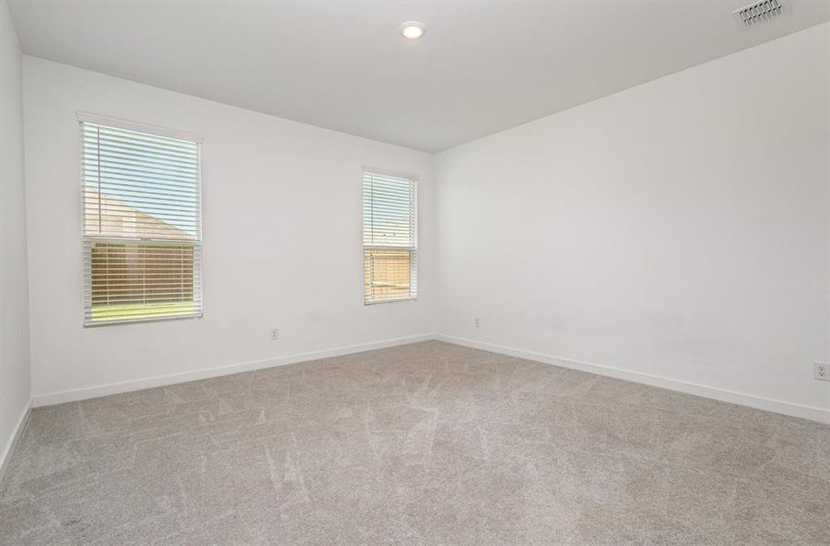 Spacious, unfurnished interior of a new home in , Princeton (Image 17).