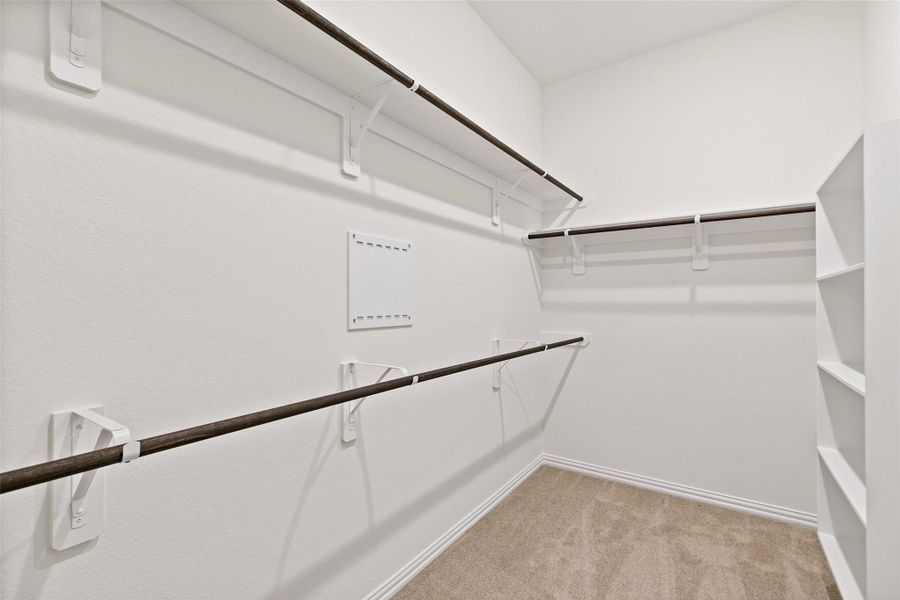 Spacious, unfurnished interior of a new home in Oakwood Estates, Waller (Image 27).