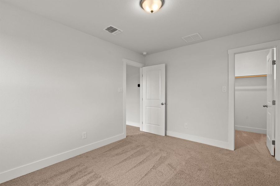 Spacious, unfurnished interior of a new home in Enclave at Cele, Pflugerville (Image 28). Spacious, unfurnished interior of a new home in Enclave at Cele, Pflugerville (Image 28).
