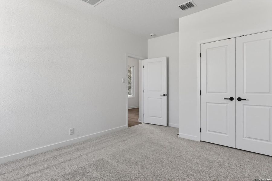 Spacious, unfurnished interior of a new home in Saddlebrook Ranch, Schertz (Image 29).