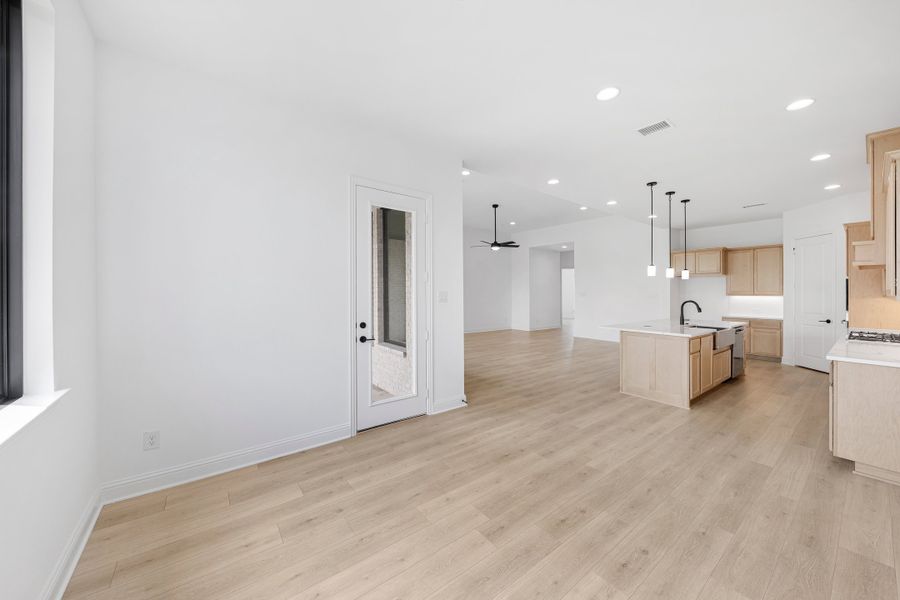 Spacious, unfurnished interior of a new home in Nelson Lake Estates, Rockwall (Image 21).