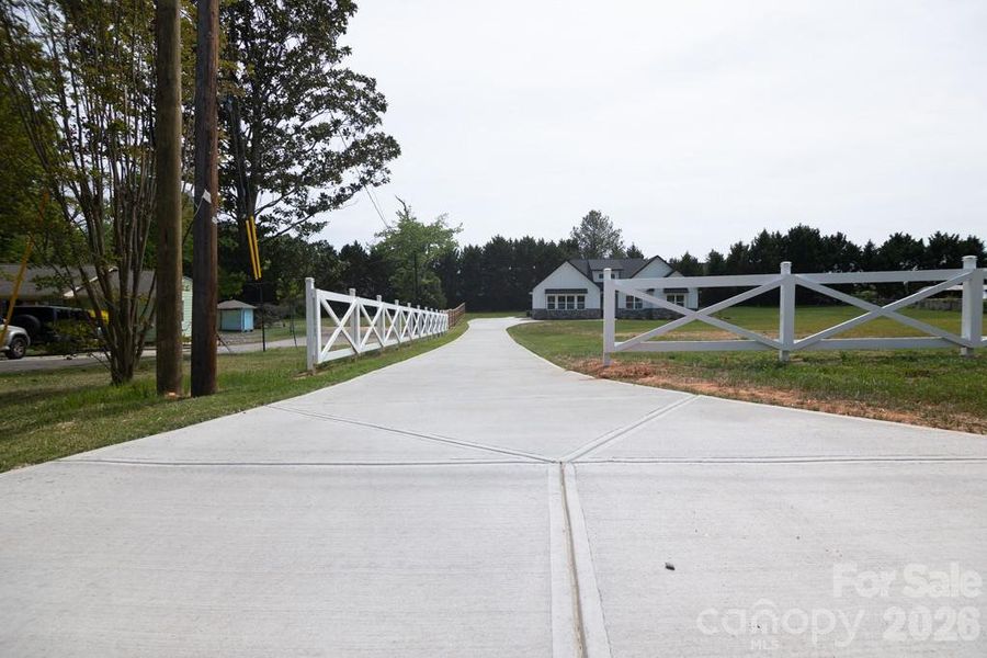 Image 42 of a home in .