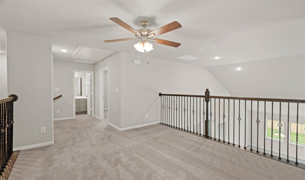 Versatile loft (*Photo not of actual home and used for illustration purposes only.) Versatile loft (*Photo not of actual home and used for illustration purposes only.)