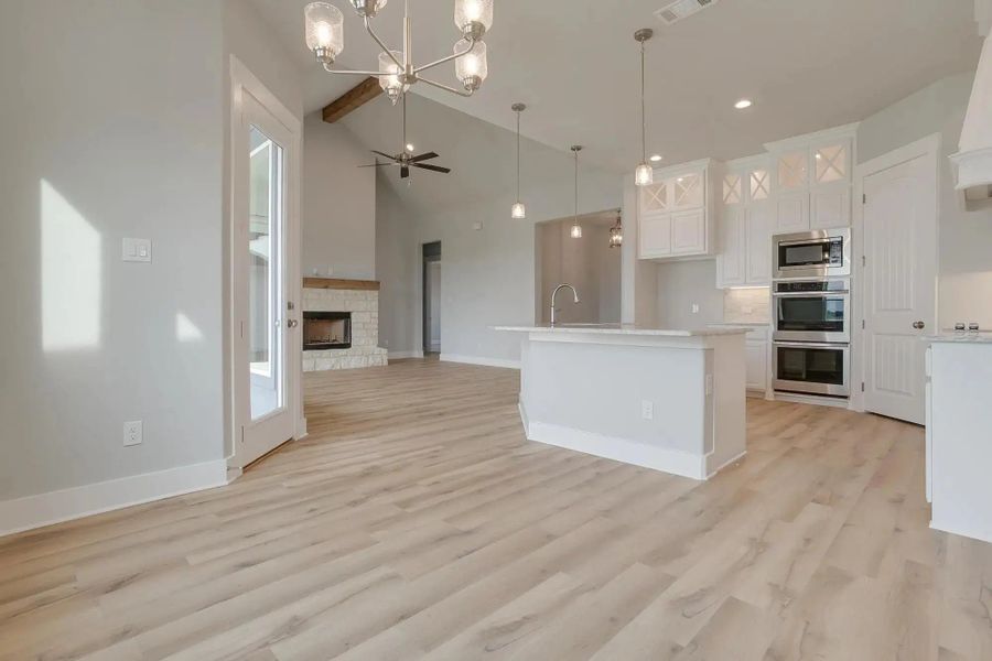 Representative furnished interior of a home built from the The Finley by Elmwood Custom Homes in Byrum Ranch, Maypearl (Image 52).