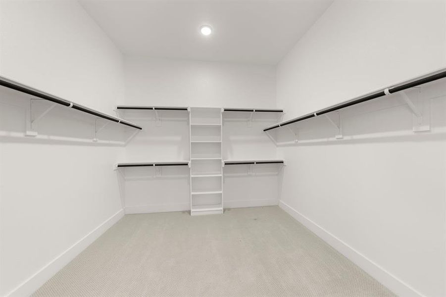 Spacious, unfurnished interior of a new home in Cambridge Estates - Harwood, Prosper (Image 27).