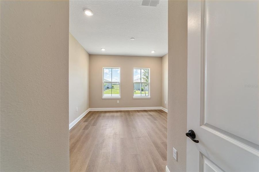 Spacious, unfurnished interior of a new home in , Ocala (Image 62).