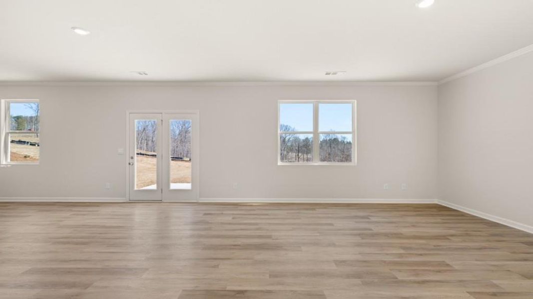 Spacious, unfurnished interior of a new home in Sheffield Highlands, Dallas (Image 14).