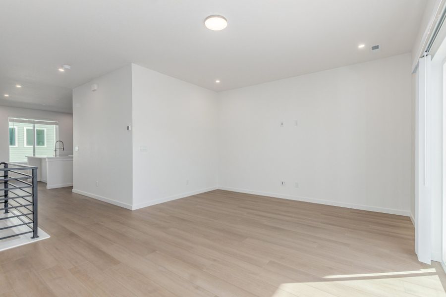 Spacious, unfurnished interior of a new home in Parkside at Victory Ridge, Colorado Springs (Image 28).