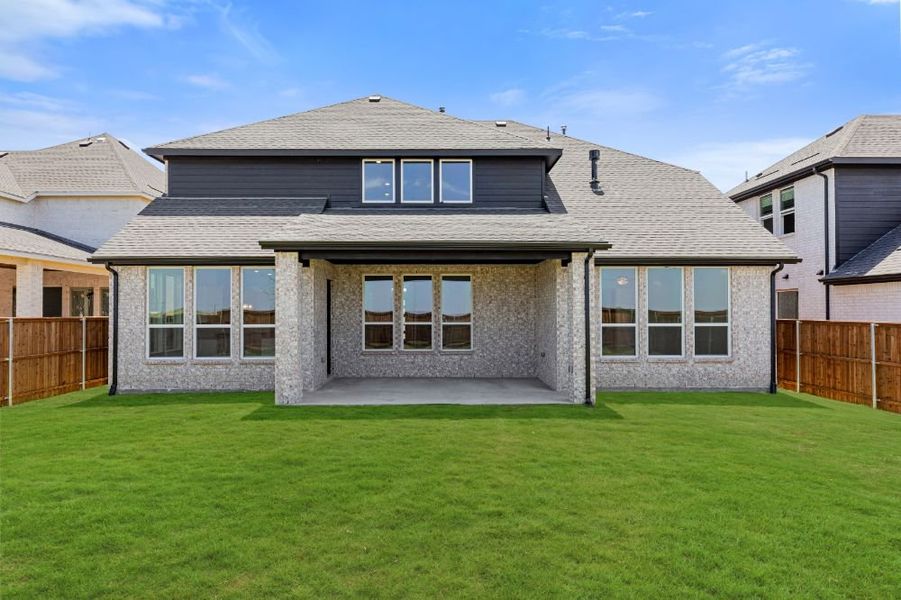 Representative exterior details of a home built from the Grayson by UnionMain Homes in Cambridge Crossing, Celina (Image 32).