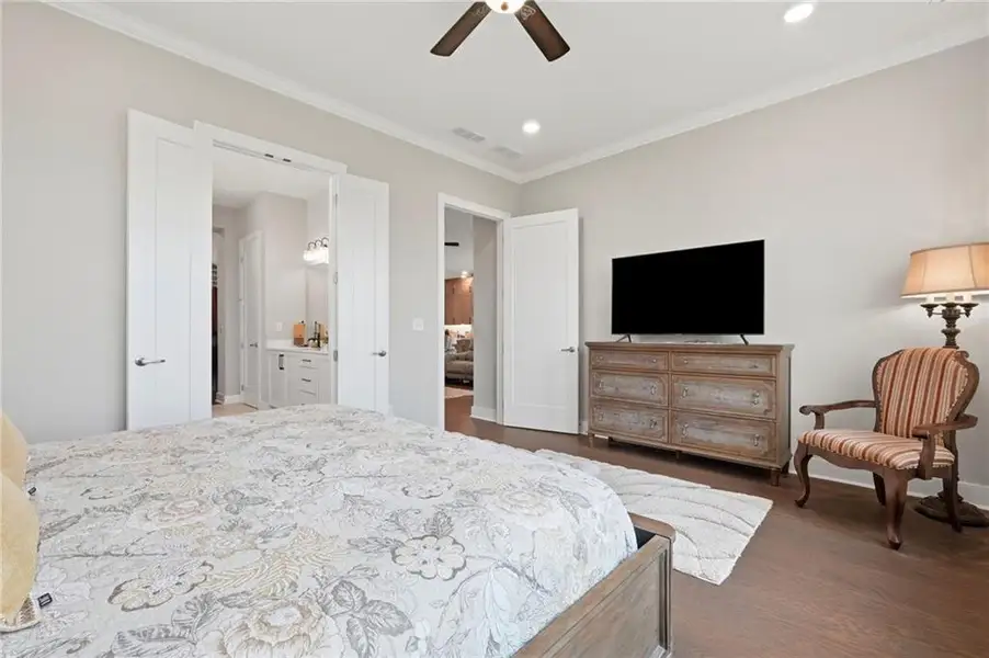 Furnished interior view inside a new home in The Retreat at Sterling on the Lake 48', Flowery Branch (Image 15).