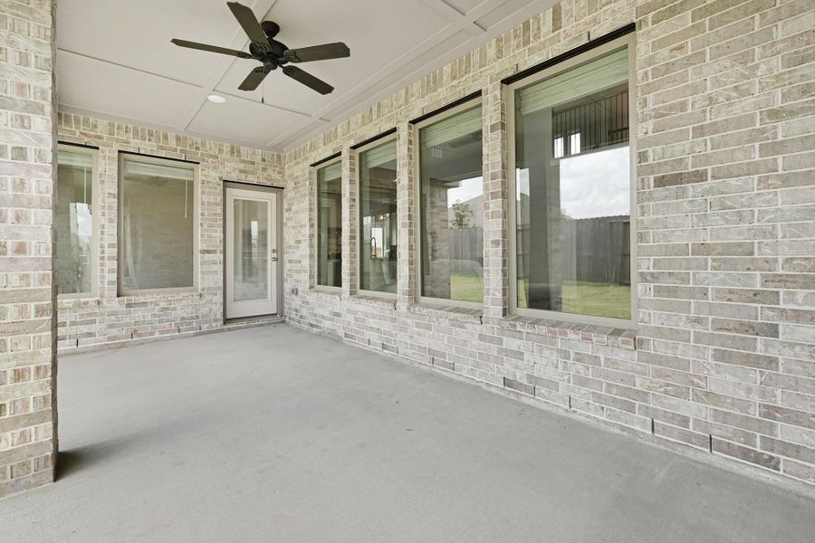 Image 22 of a home in Towne Lake 60'. Image 22 of a home in Towne Lake 60'.