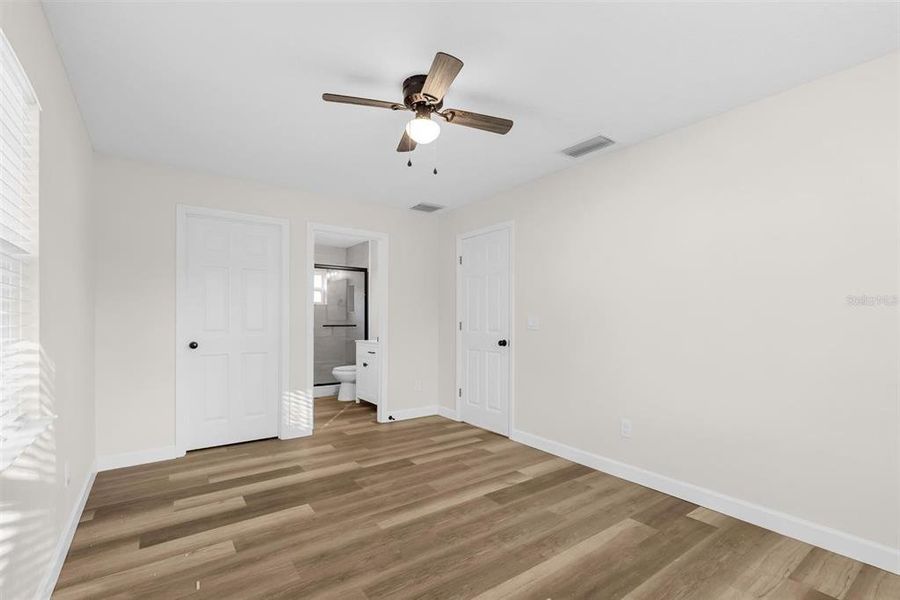 Spacious, unfurnished interior of a new home in , Orlando (Image 20).