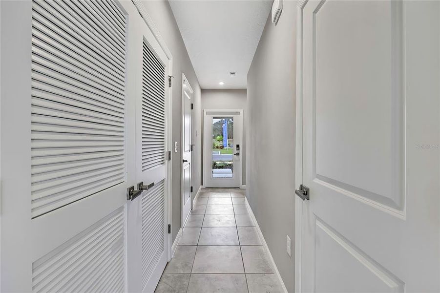 Spacious, unfurnished interior of a new home in , Sumterville (Image 25).