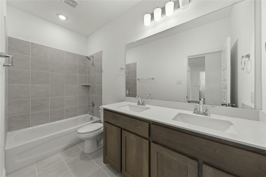 Furnished interior view inside a new home in Heritage, McLendon-Chisholm (Image 13).