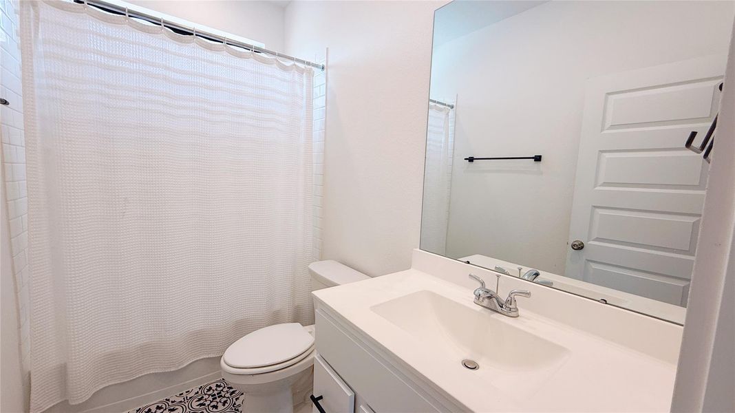 Furnished interior view inside a new home in , Fulshear (Image 40).